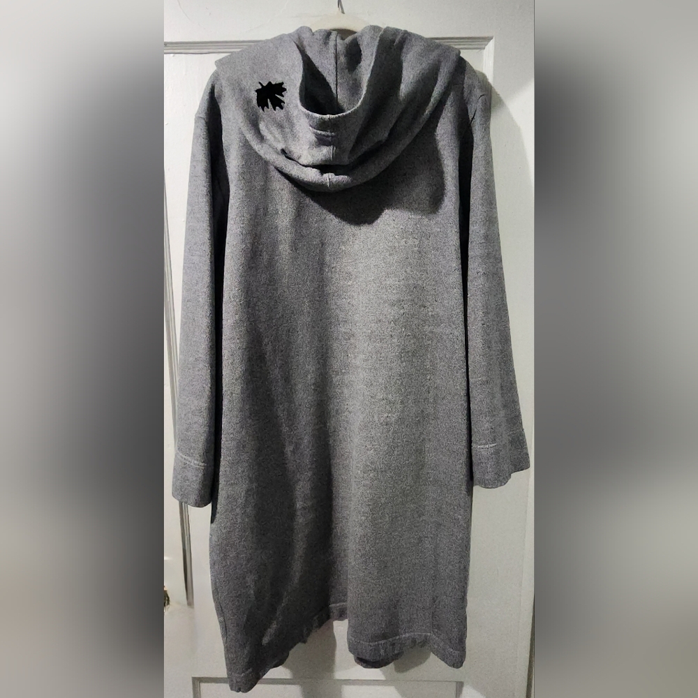 🌸Roots Unisex Salt and Pepper Robe in size S🌸 - Picture 8 of 9